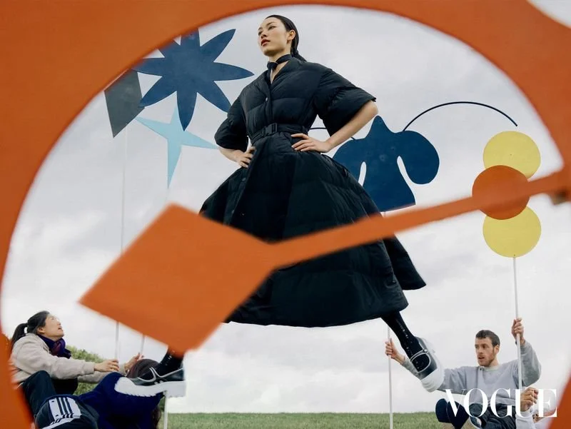 John Gregory Flashes Arty Trends Vogue Hong Kong June 2022 — Anne